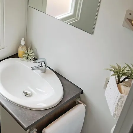Pet Friendly In With Indoor Swimming Pool Hébergement de vacances *