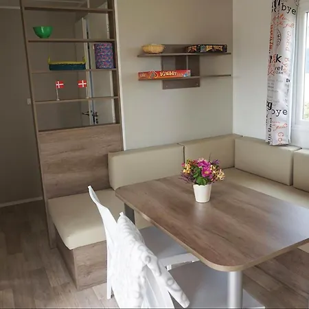 Hébergement de vacances Pet Friendly In With Indoor Swimming Pool *